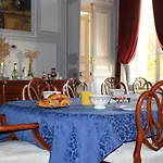 Holiday home Chateau Du Landin - Bains Nordiques *