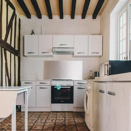 Holiday home Chateau Du Landin - Bains Nordiques