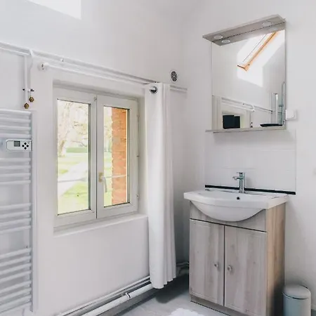 Chateau Du Landin - Bains Nordiques Holiday home *