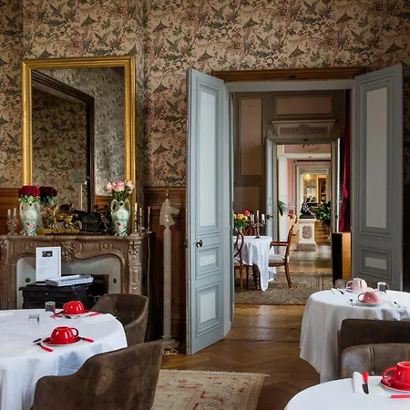 Chateau Du Landin - Bains Nordiques Holiday home *